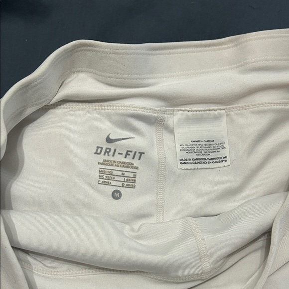 Nike Ivory Skirt with Black Trim - Picture 2 of 3